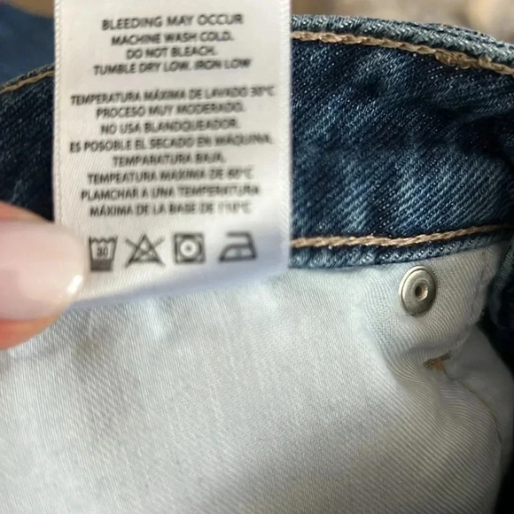 Hidden distressed long Mom jeans size 28 in medium blue wash - Picture 9 of 9